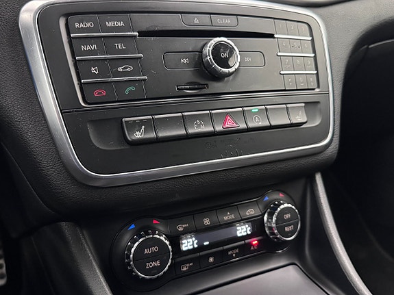 Mercedes-Benz CLA220 11 of 16
