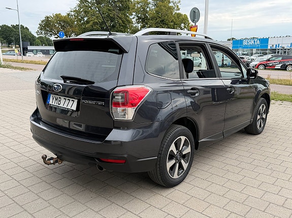 Subaru Forester 4 of 30
