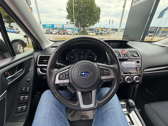 Subaru Forester 16 of 30