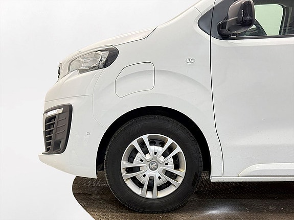 Peugeot e-Expert 9 of 23