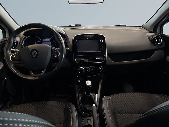 Renault Clio 8 of 23