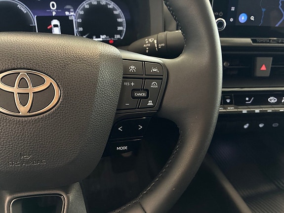 Toyota C-HR 18 of 23