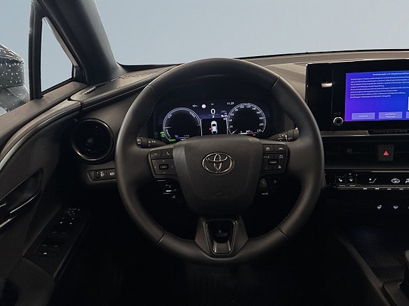 Toyota C-HR 9 of 23