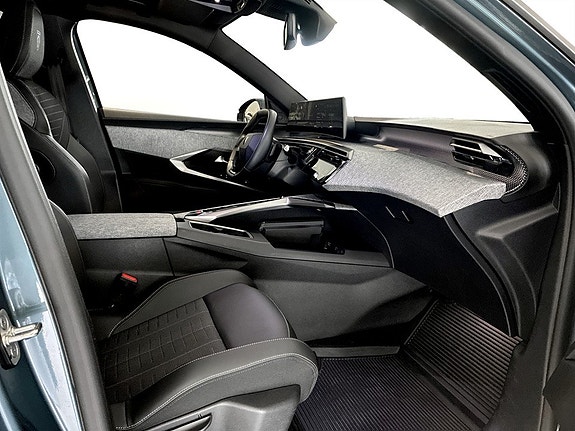 Peugeot 5008 12 of 17