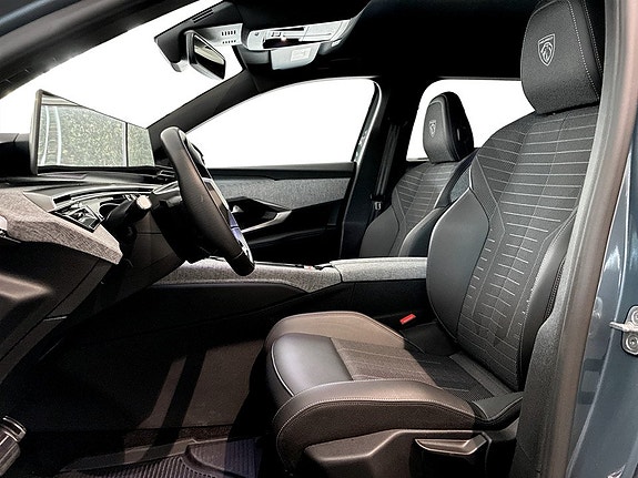Peugeot 5008 5 of 17