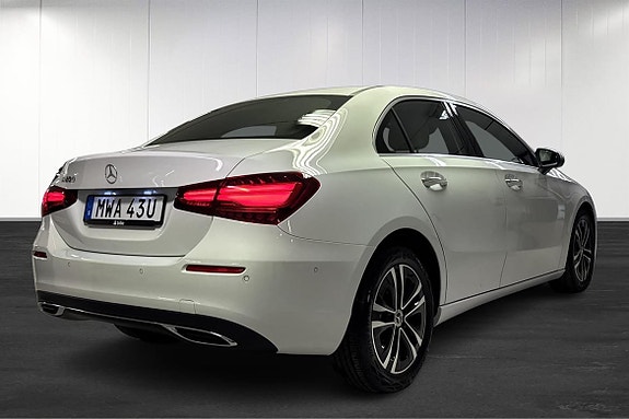 Mercedes-Benz A200 6 of 19