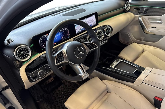 Mercedes-Benz A200 19 of 19