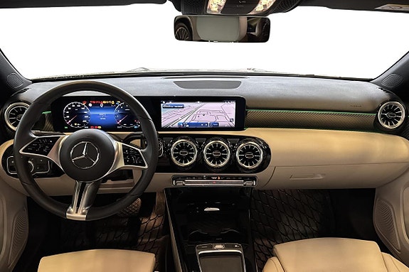 Mercedes-Benz A200 8 of 19