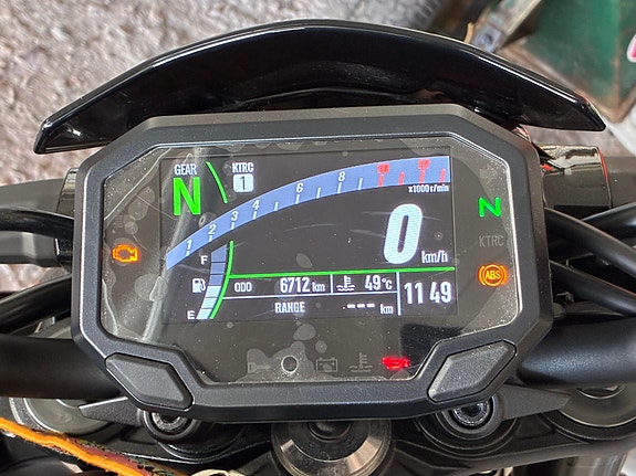 Kawasaki Z900 6 of 10