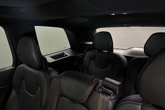 Volvo XC90 18 of 18