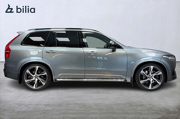 Volvo XC90 3 of 18