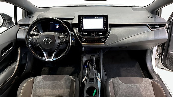 Toyota Corolla 4 of 17