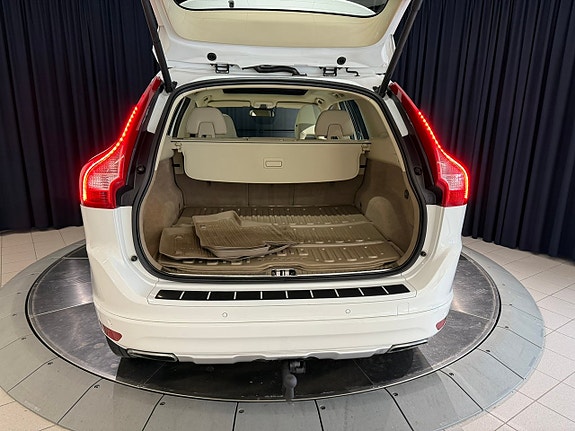 Volvo XC60 9 of 14