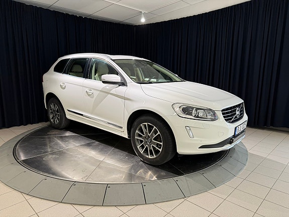 Volvo XC60 8 of 14