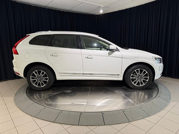 Volvo XC60 7 of 14