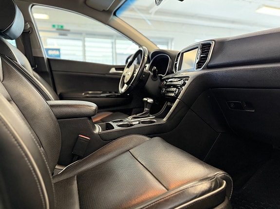 Kia Sportage 12 of 18