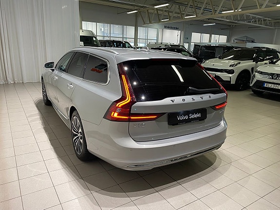 Volvo V90 5 of 13