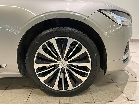 Volvo V90 12 of 13