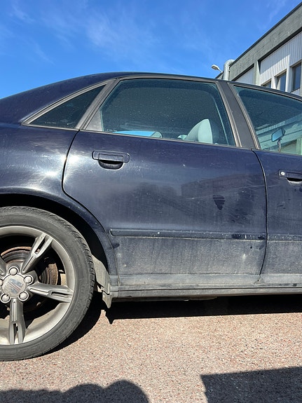 Audi A4 3 of 22