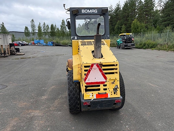 Jordpackningsvält Bomag BW124 DH-3 4 of 5