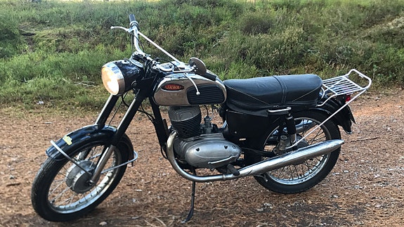 Jawa/CZ 250/590 Californian 3 of 7