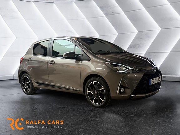 Toyota Yaris 5 of 18
