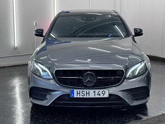 Mercedes-Benz E220 d 2 of 23