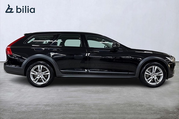 Volvo V90 Cross Country 18 of 22