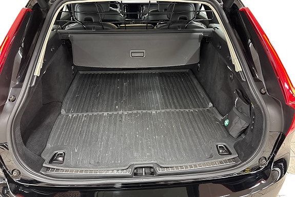 Volvo V90 Cross Country 12 of 22
