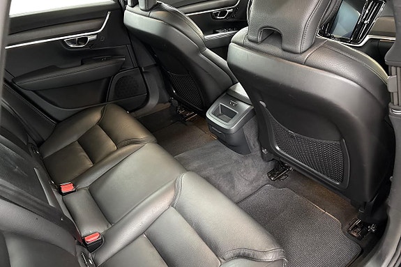 Volvo V90 Cross Country 9 of 22