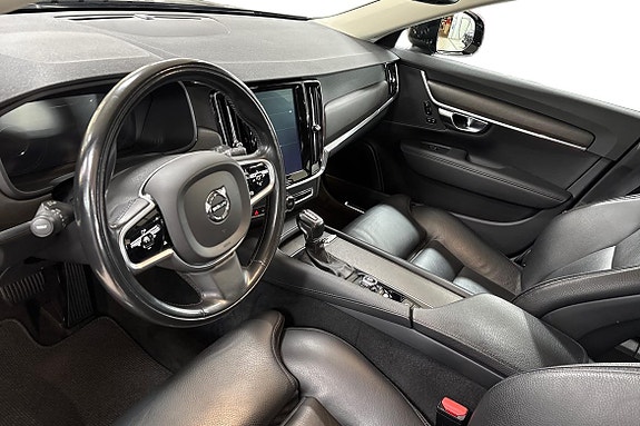 Volvo V90 Cross Country 14 of 22