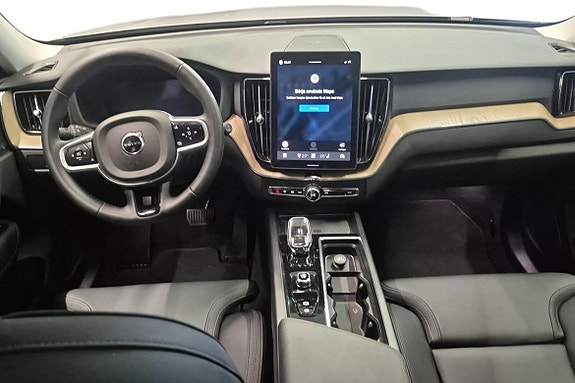 Volvo XC60 13 of 23