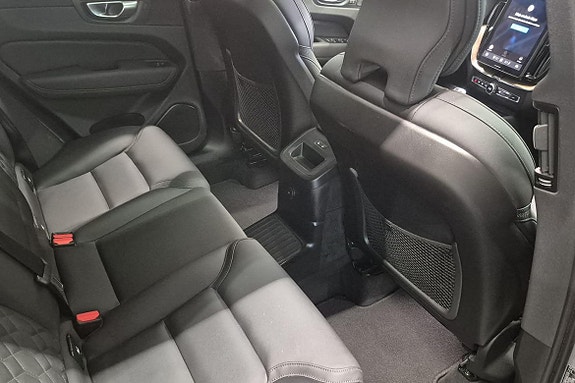 Volvo XC60 17 of 23