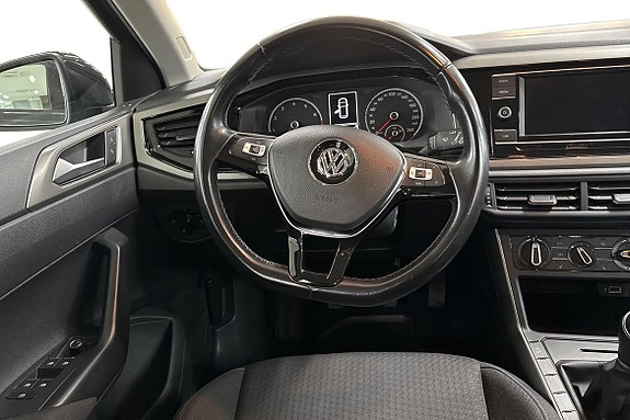 Volkswagen Polo 11 of 21