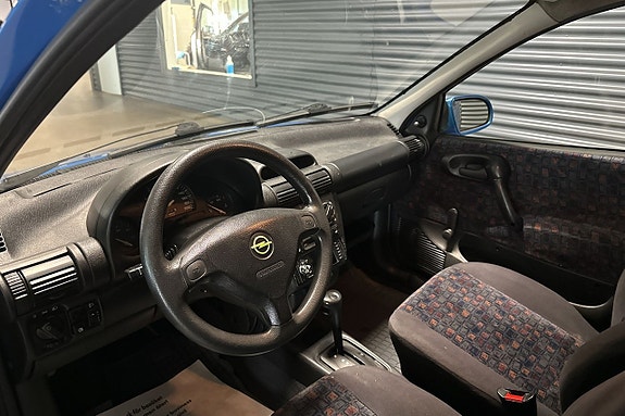 Opel Corsa 9 of 15