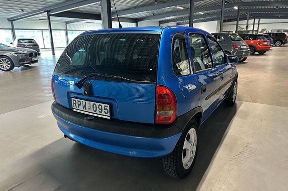 Opel Corsa 4 of 15