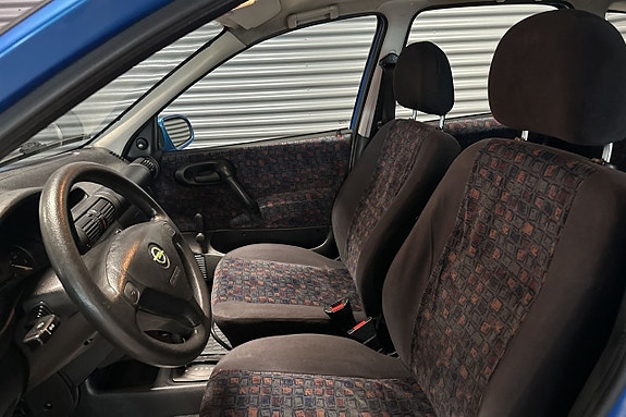 Opel Corsa 13 of 15