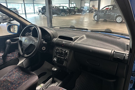 Opel Corsa 7 of 15