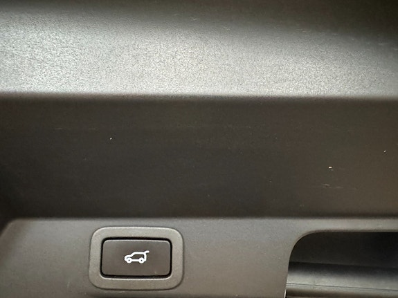 Land Rover Range Rover Sport 27 of 27