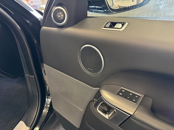 Land Rover Range Rover Sport 11 of 27