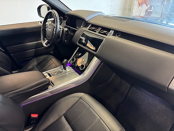 Land Rover Range Rover Sport 10 of 27