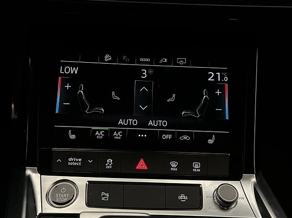 Audi Q8 e-tron 27 of 30