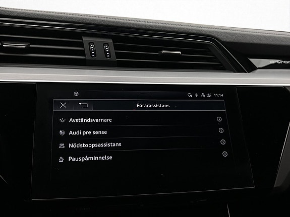 Audi Q8 e-tron 26 of 30