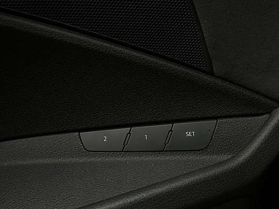 Audi Q8 e-tron 23 of 30