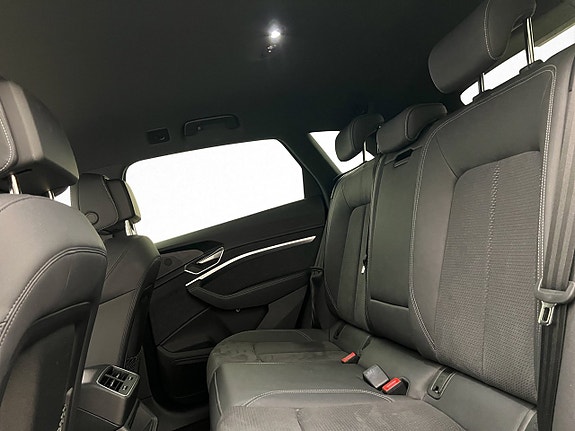 Audi Q8 e-tron 19 of 30