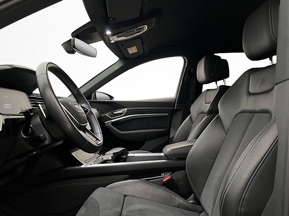 Audi Q8 e-tron 13 of 30