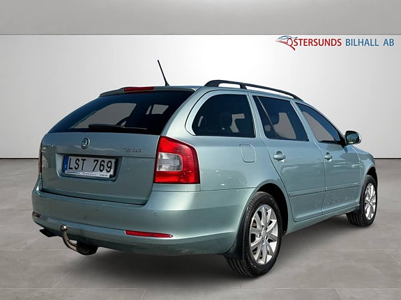 Skoda Octavia 8 of 11