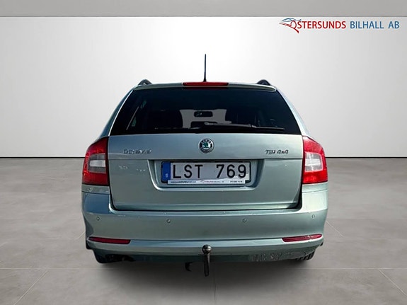 Skoda Octavia 5 of 11