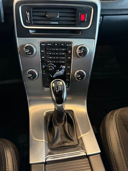 Volvo V60 Cross Country 28 of 30
