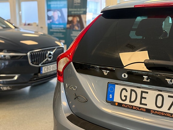 Volvo V60 Cross Country 13 of 30